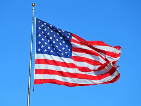 Amerika nem hagyja magára Európát?