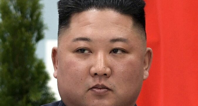 Kim Dzsongun marad