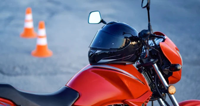 Mit kell ellenőrizni a motoron tél után?