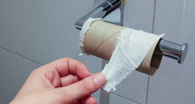 Egy orvos figyelmeztetett a vizeletben látható veszélyes betegségek jeleire
