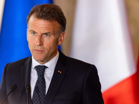 Macron erőteljes jelzést küldött Oroszországnak