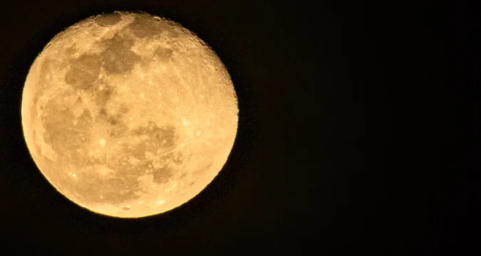 A tudósok tüzet akarnak gyújtani a Holdon