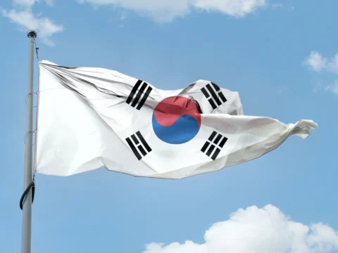 Dél-Korea csatlakozik a nagyokhoz