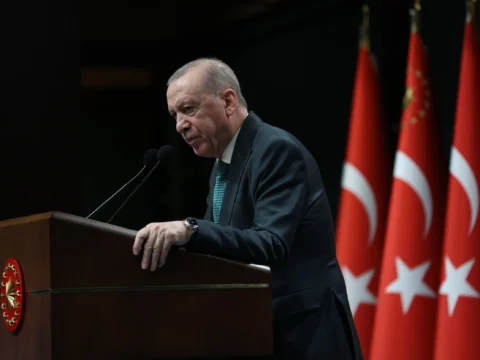 Erdogan háborúval fenyeget
