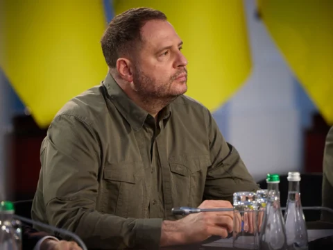 Jósnő segített személyi kérdésekben az ukrán vezetésnek