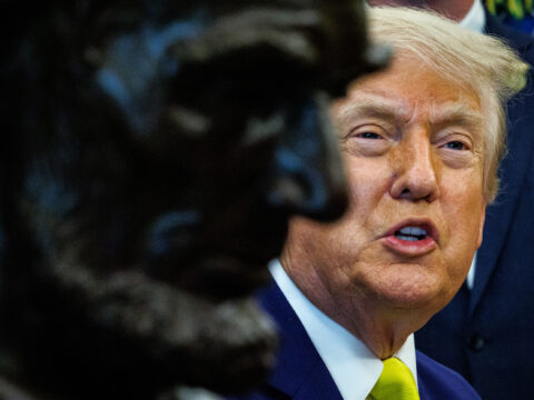 Trump megfenyegette Izraelt