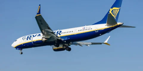Szúnyograj miatt evakuálták a Ryanair gépét Szúnyograj miatt evakuálták a Ryanair gépét