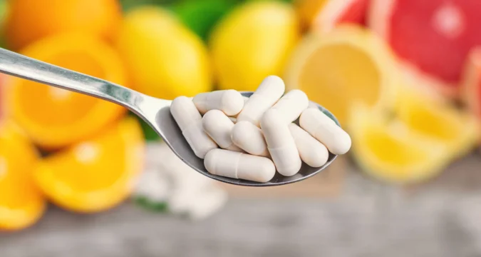 Mi mindenre jó a C-vitamin?