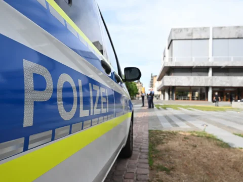 60 szíriai verekedett össze egy büfé előtt