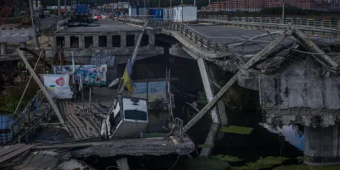 A háború új szakaszba lépett A háború új szakaszba lépett