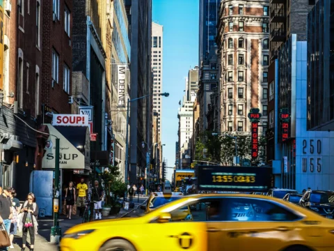 Kis híján összeomlott egy felhőkarcoló New Yorkban