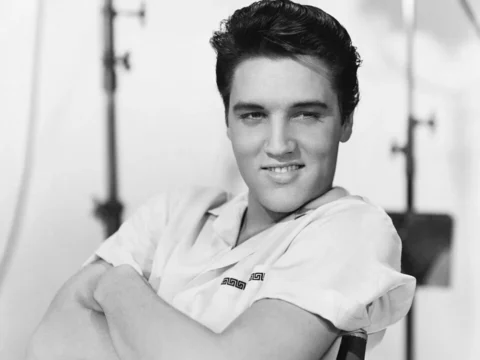 Elvis Presley neve egyet jelent a rock and roll születésével