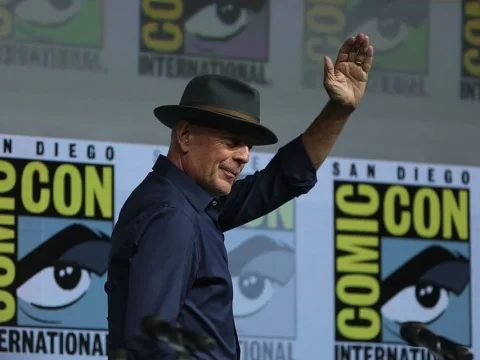 Bruce Willis betegsége az első furcsa jelektől