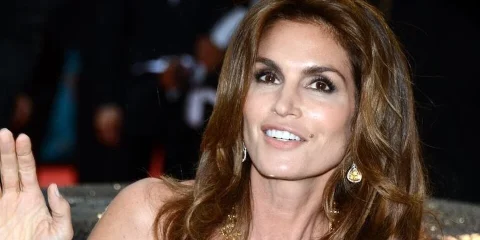 Cindy Crawford fia halálának rejtélye Cindy Crawford mindent megpróbált, hogy elkerülje fia tragédiáját