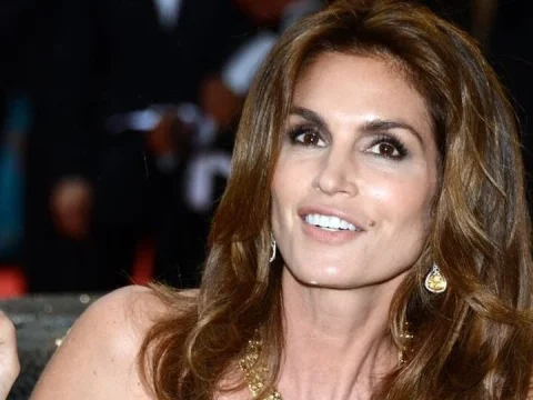 Cindy Crawford mindent megpróbált, hogy elkerülje fia tragédiáját