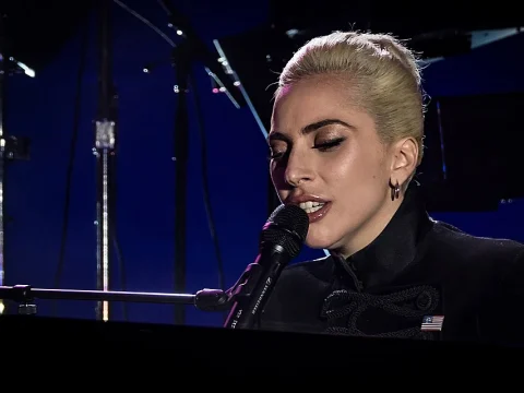 Különleges jelentéssel bíró nevet kapott Lady Gaga kislánya