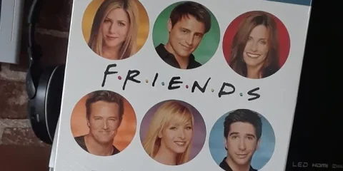 Megrázó részletek derültek ki Matthew Perry temetéséről