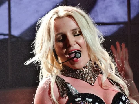 Britney Spears váratlanul kiadott egy új dalt